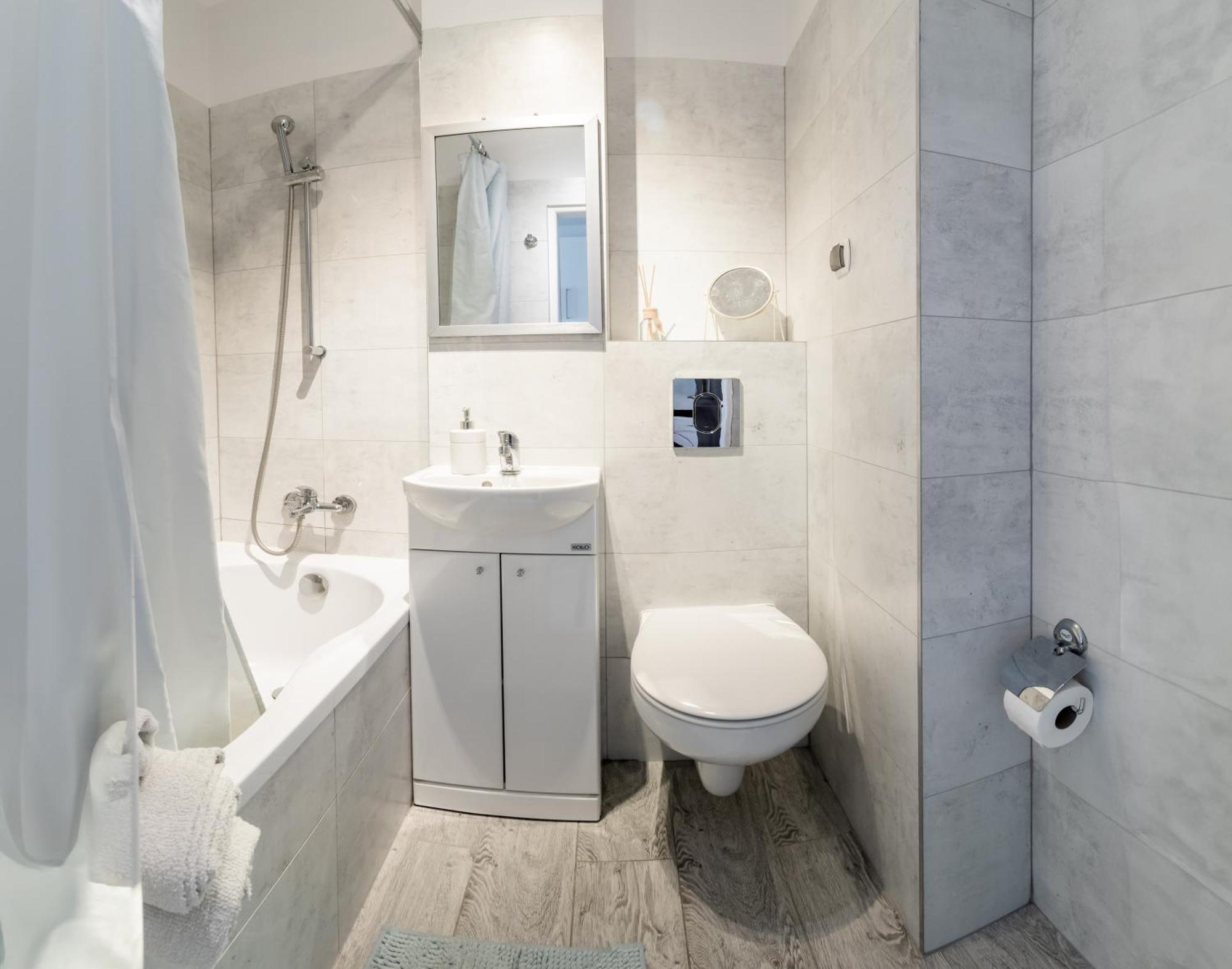 Piotrapartments - Bruna Green City Apartment Варшава Екстер'єр фото