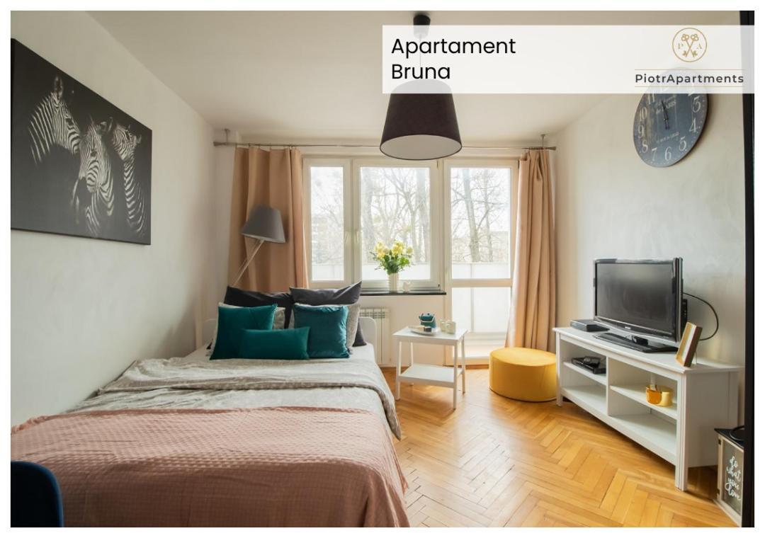 Piotrapartments - Bruna Green City Apartment Варшава Екстер'єр фото